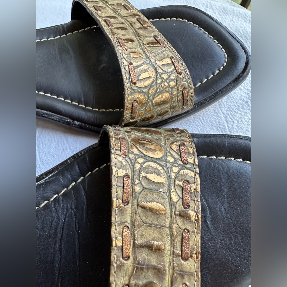 Donald Pliner Ankara Green & Gold Metallic Croc-Print Leather Slide Sandals~9.5M - Picture 9 of 12